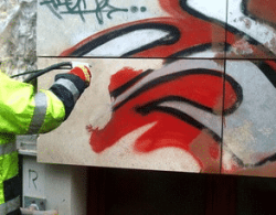 rimozione-graffiti